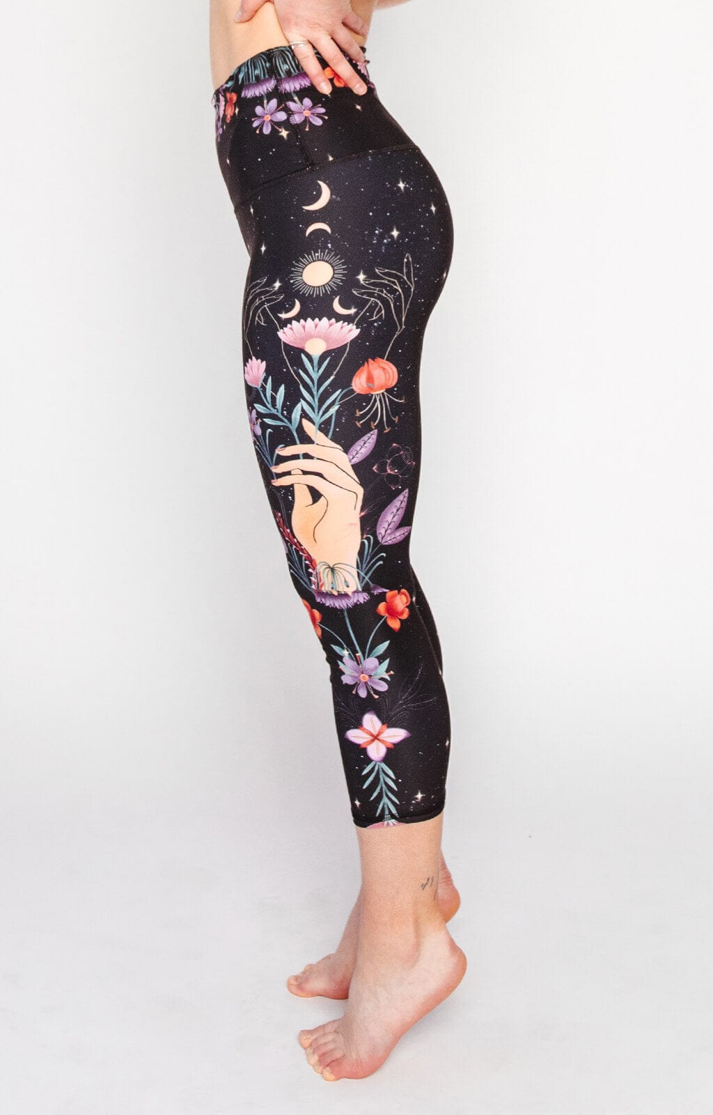 Capri Legging - Celestial Timing
