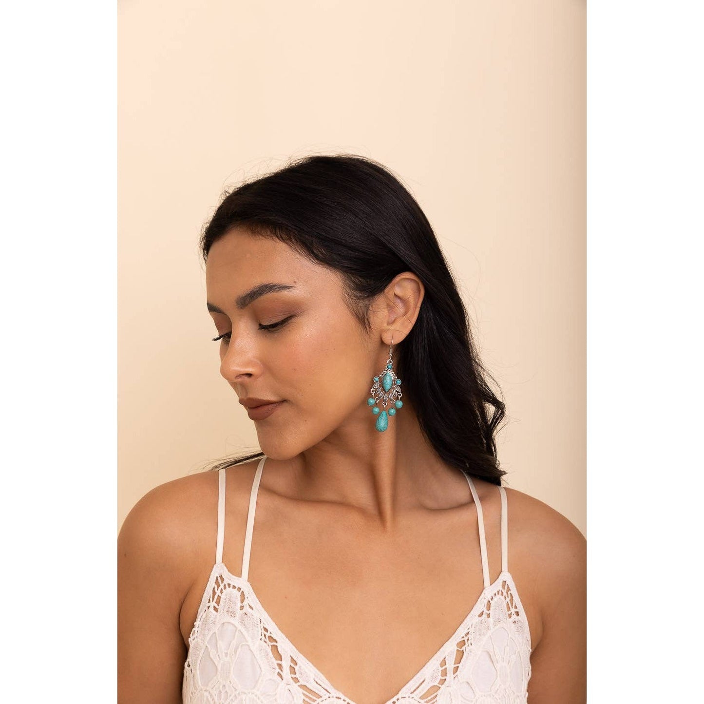 Vintage Turquoise Silver Chandelier Earrings π
Bohemian Vibe Dangle Fashion Jewelry