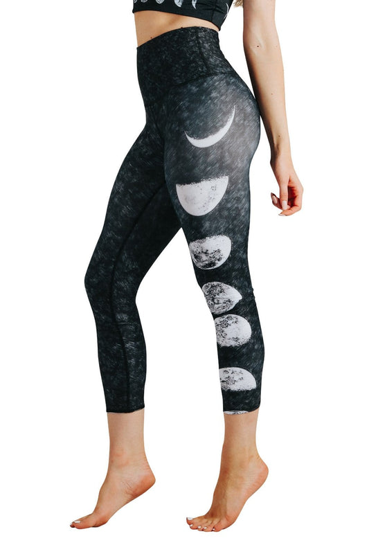 Capri Legging - Just a Dark Moon