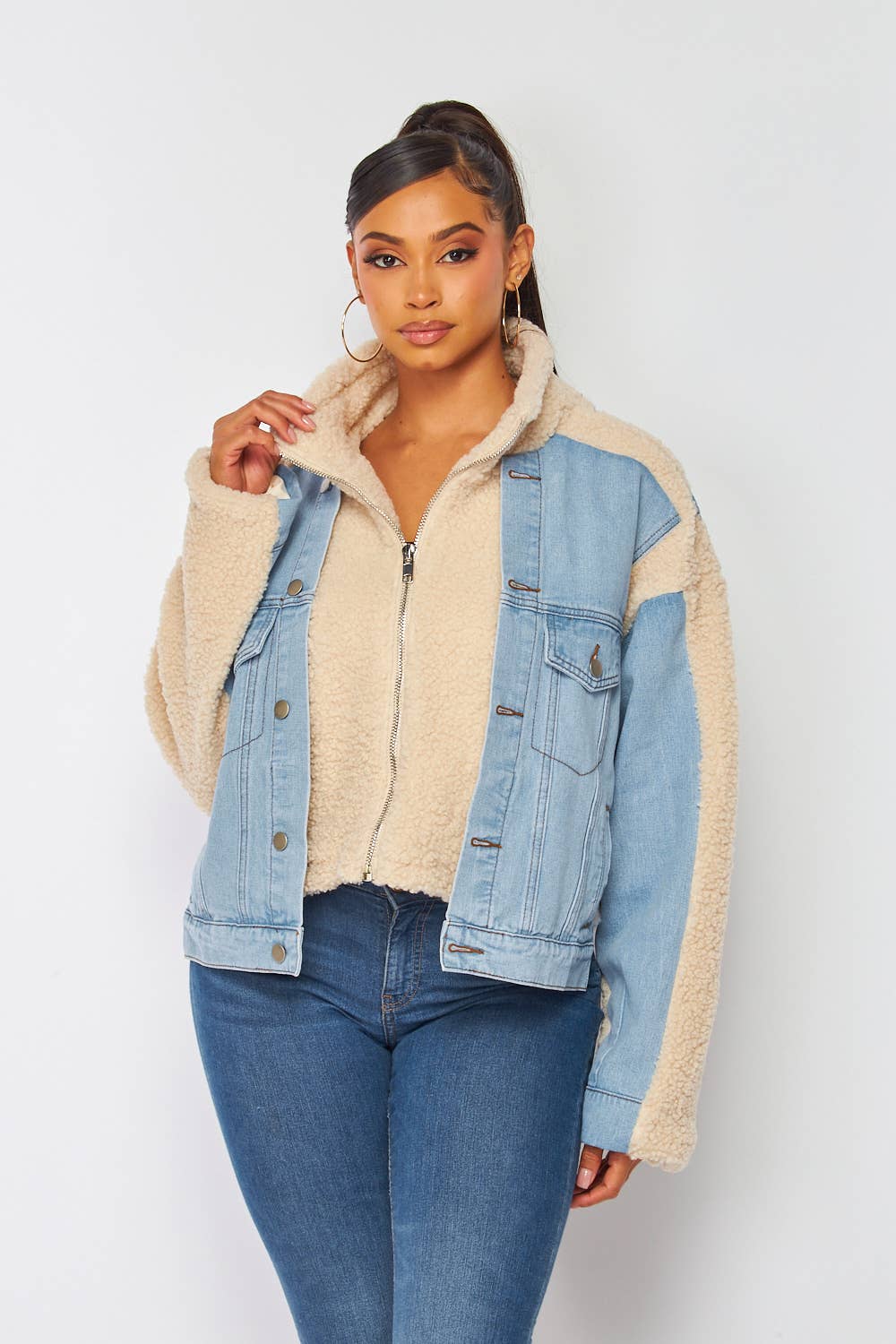 Elevate Your Style with Christina's Fleece Denim Jacket – Luxe Contrast Design & Oversized Fit