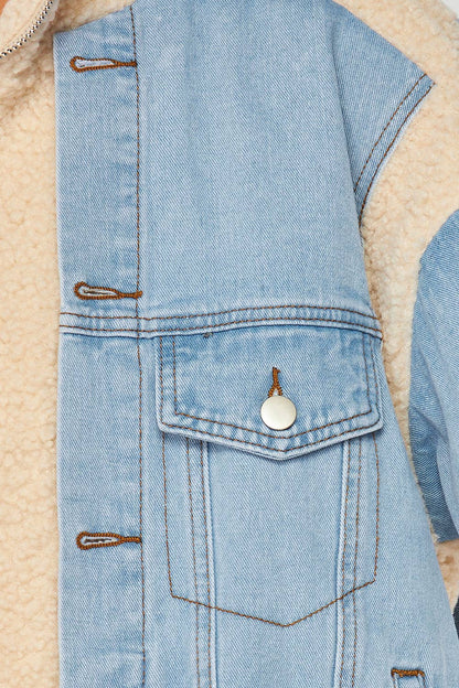 Elevate Your Style with Christina's Fleece Denim Jacket – Luxe Contrast Design & Oversized Fit